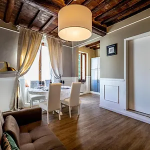 Florentine Experience In Santa Croce Appartamento